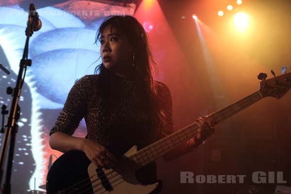 L.A. WITCH - 2018-12-09 - PARIS - La Maroquinerie - 